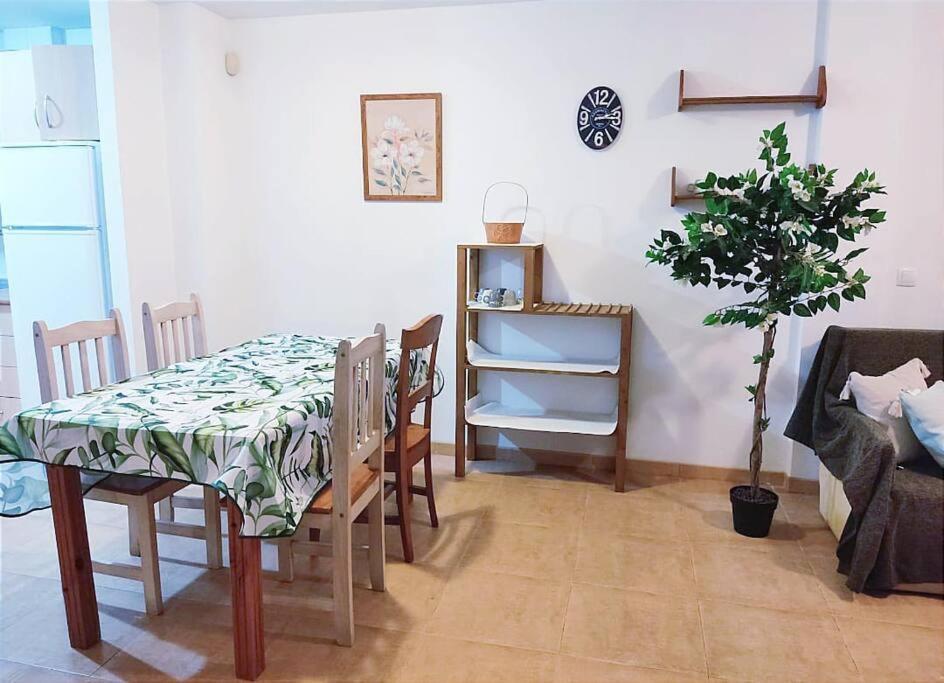 Willa Casa Familiar A Pie De Piscina Vera Zewnętrze zdjęcie